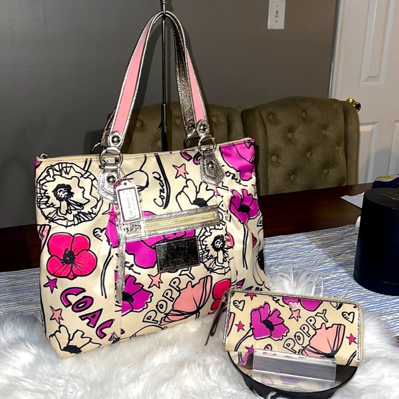 Coach Handbags - Coach Kyra Floral Poppy Graffiti Pink Silver & Matching Wallet EUC